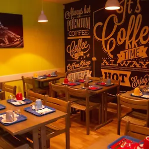 Hotel Fasthome Gonesse